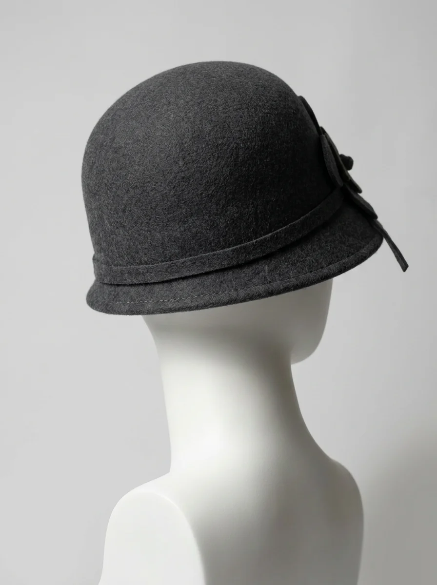 Chapeau cloche laine 100% ornement fleuri style vintage - Vue 4 - Chapeau cloche