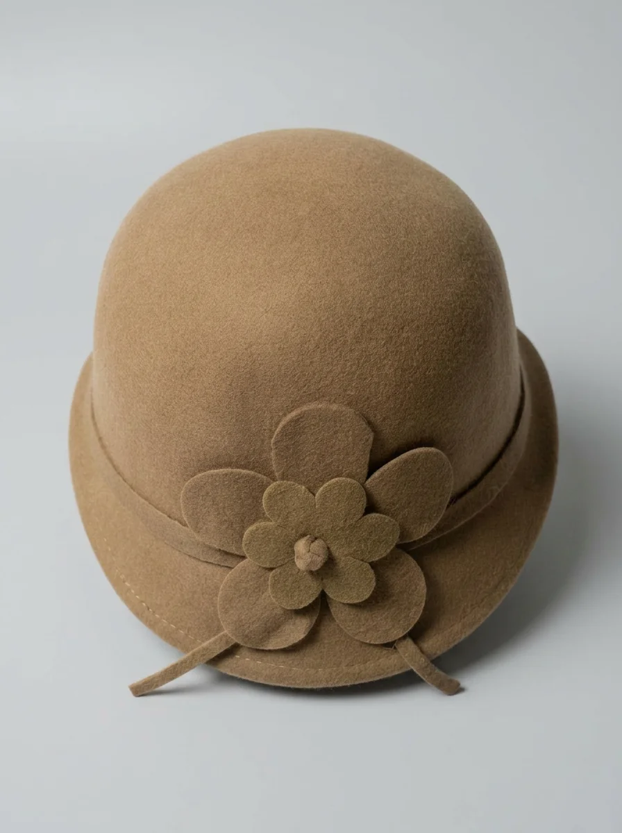 Chapeau cloche laine 100% ornement fleuri style vintage - Vue 5 - Chapeau cloche